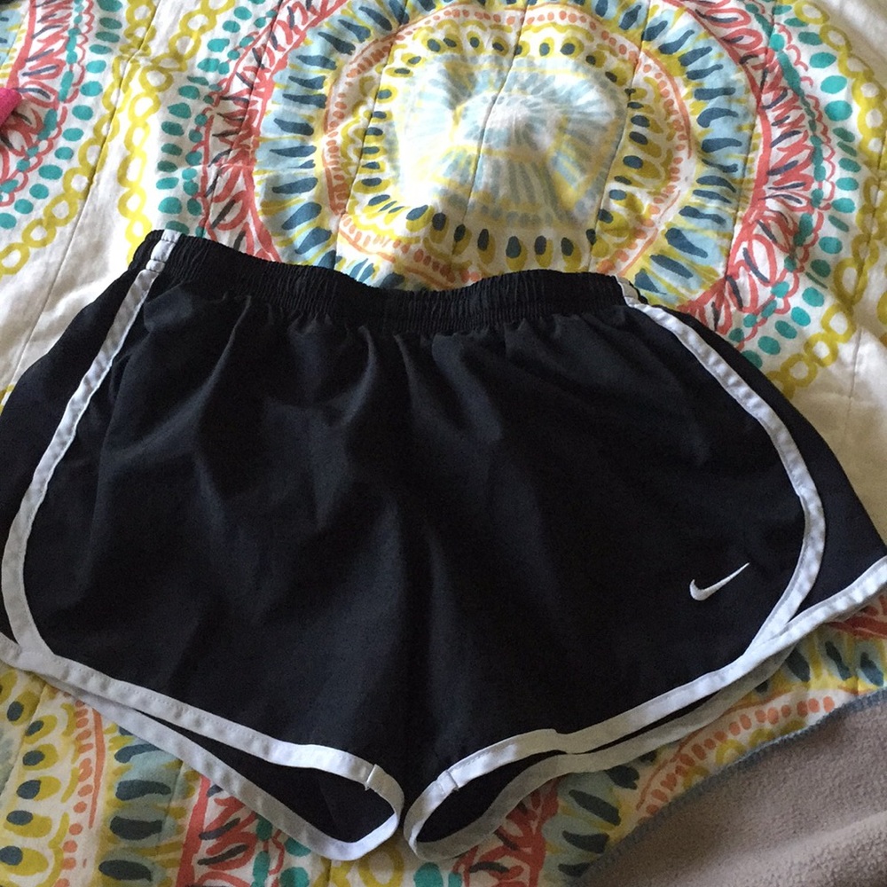 kids nike shorts